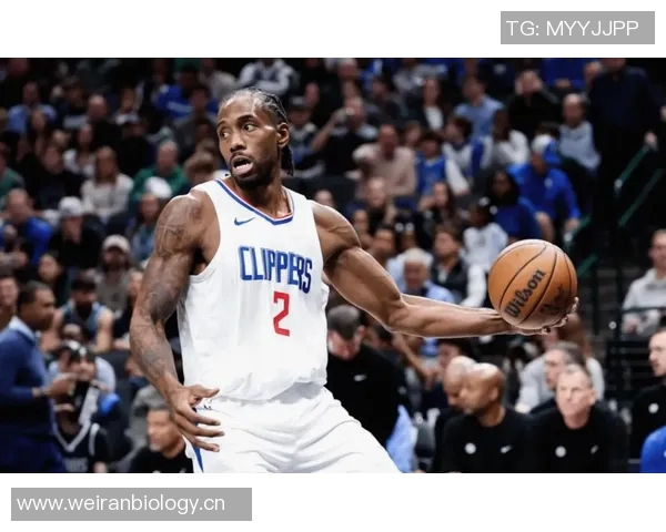 快船半场三分12中2，伦纳德14分3助咬住比分